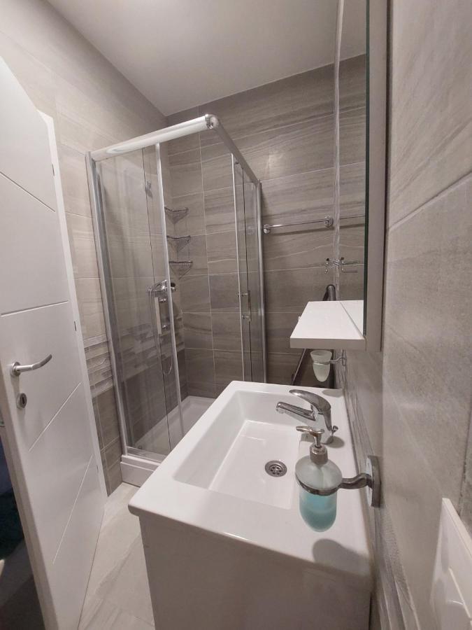 Rines Apartment Охрид Екстериор снимка